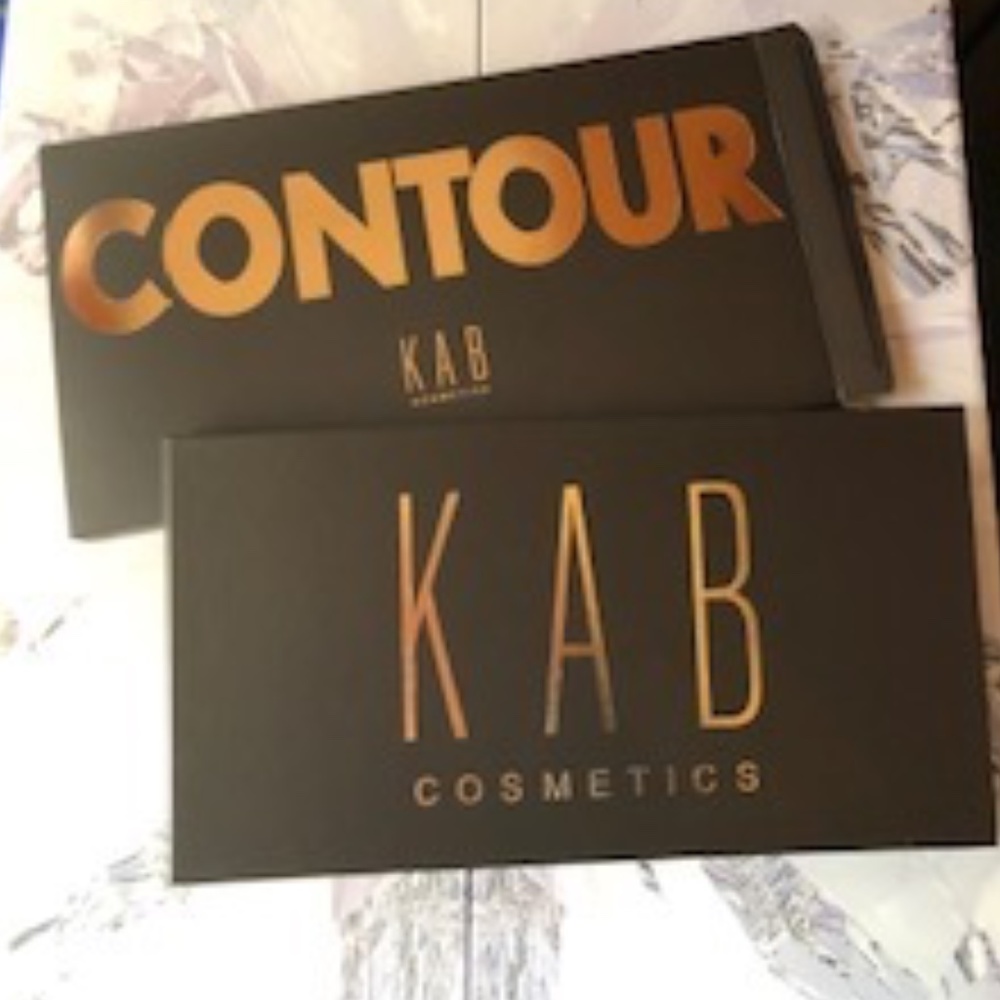 Kab Cosmetics Volume 1 Contour Palette *NEW*